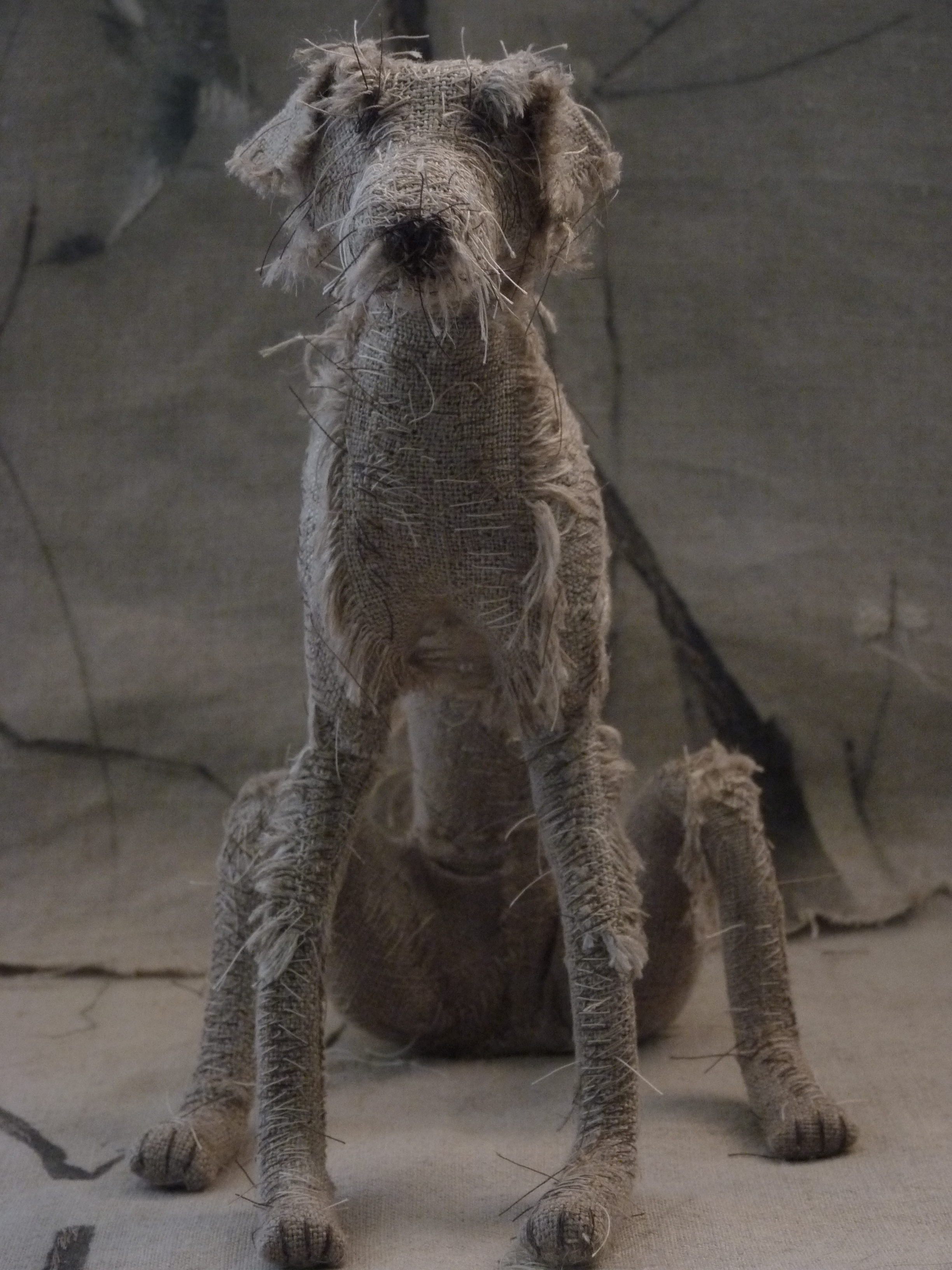 скульптура собаки