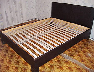 Готовая кровать, сделанная своими руками