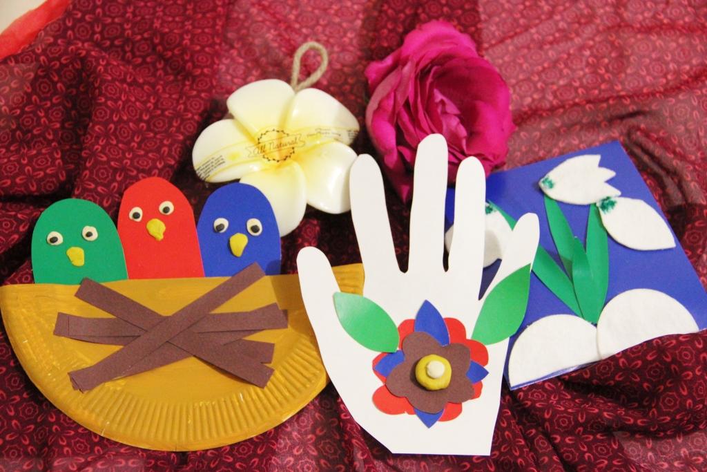 Аппликация «Цветы из цветной бумаги» для детей 4-7 лет пошагово с фото